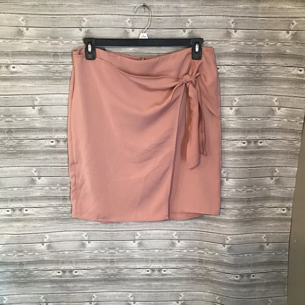 - NWT banana republic faux wrap skirt pink size 12